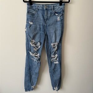 American Eagle Outfitters Light Blue Distressed Skinny Jeans